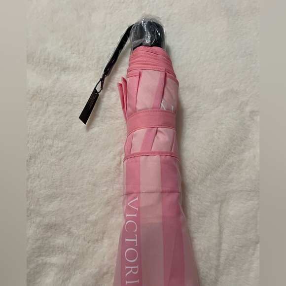 NEW VICTORIA’S SECRET 2024 FASHION SHOW BUNDLE - Picture 15 of 16